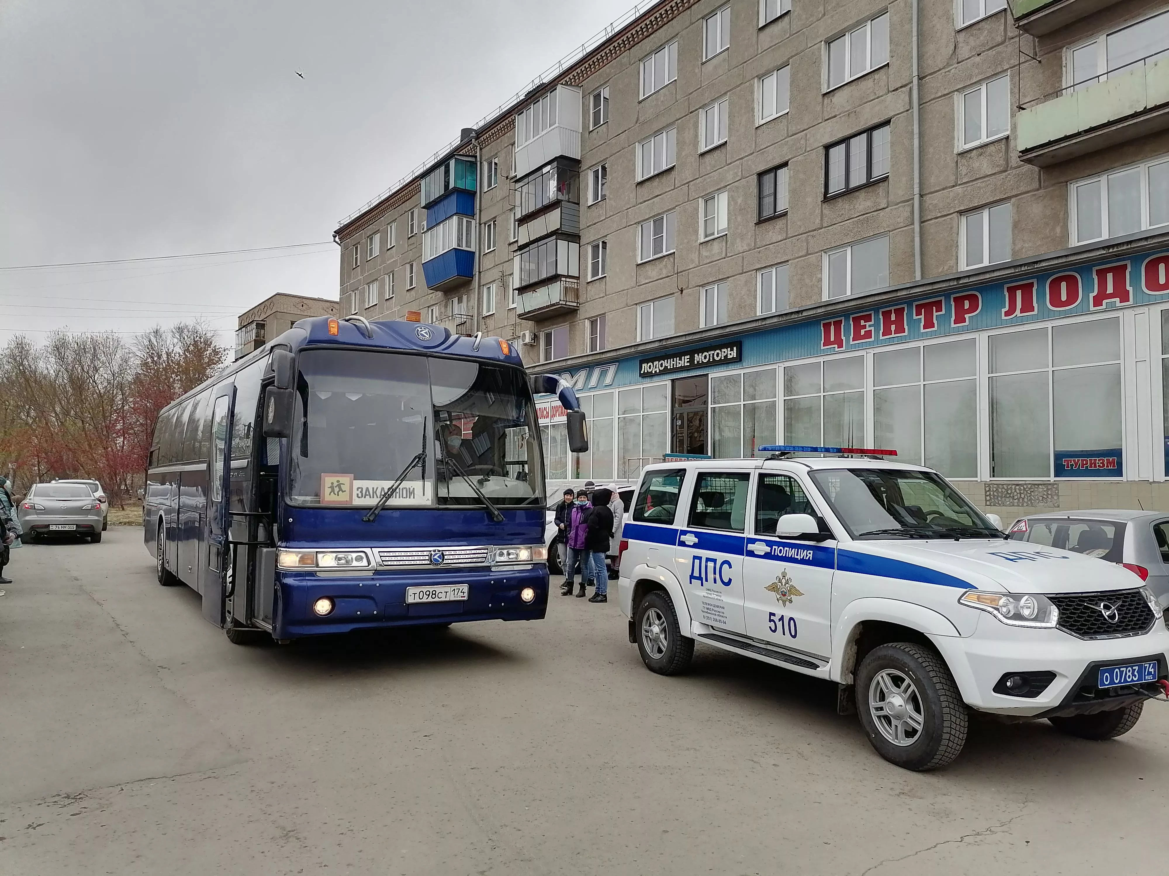 ГИБДД Копейска сопроводят детей на каникулах