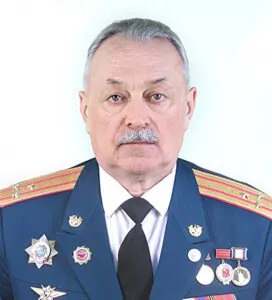 Будь добровольным защитником России! Встань плечом к плечу со своими!