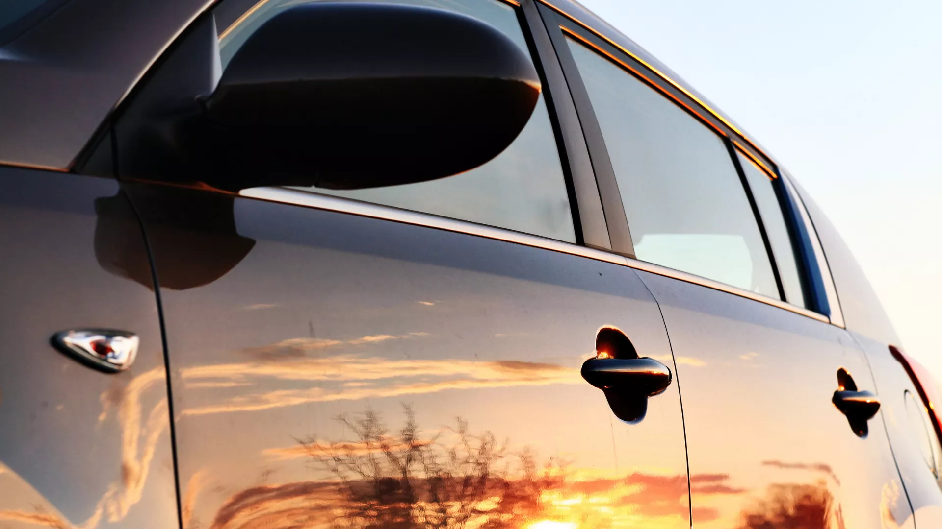 Сотрудники ГИБДД г. Копейска призывают водителей быть внимательными на дорогах