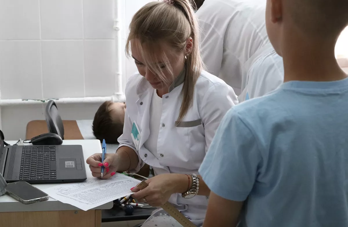 В одной из школ Коркино провели медицинский осмотр детей