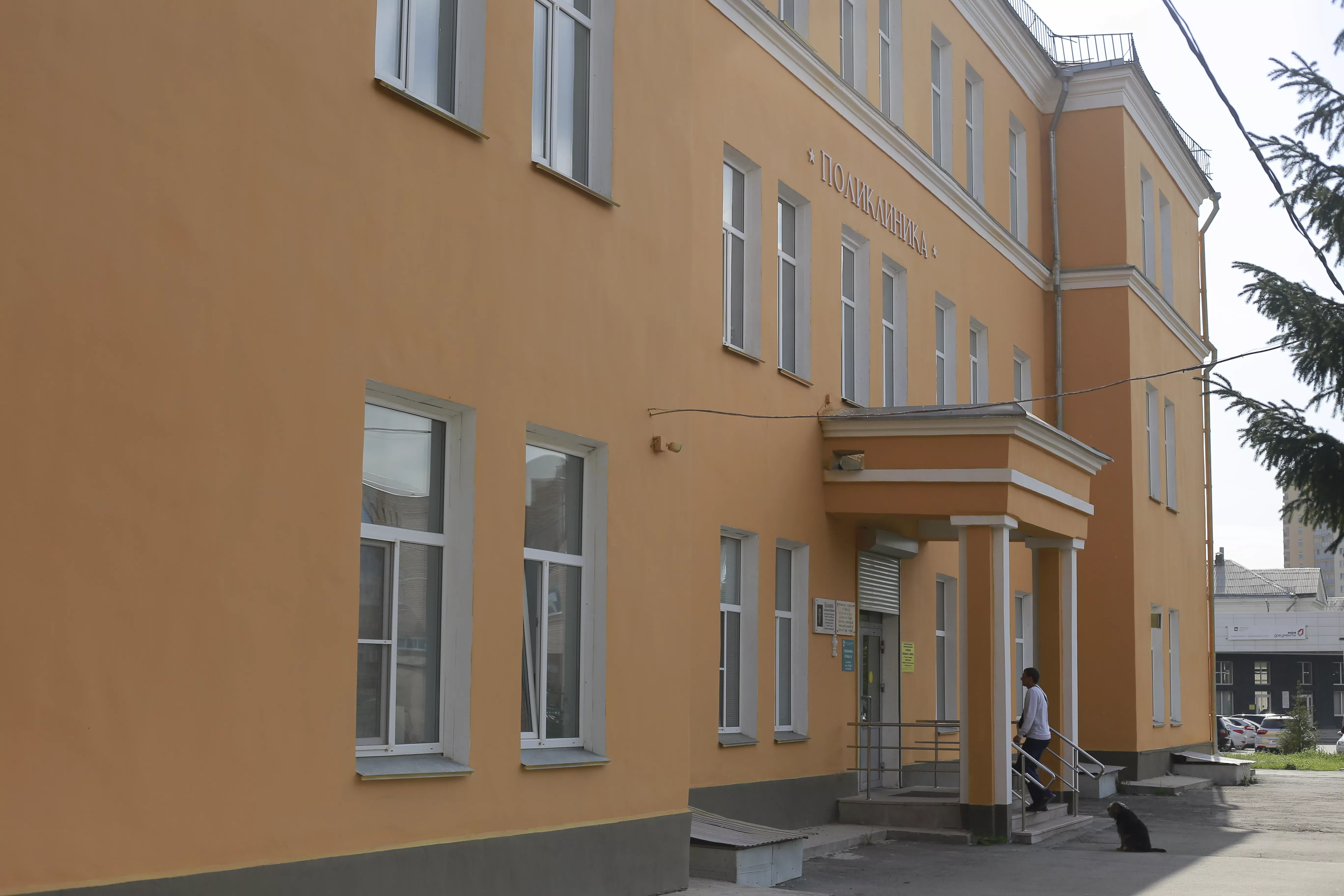 Копейские медучреждения публикуют график работы на майские праздники