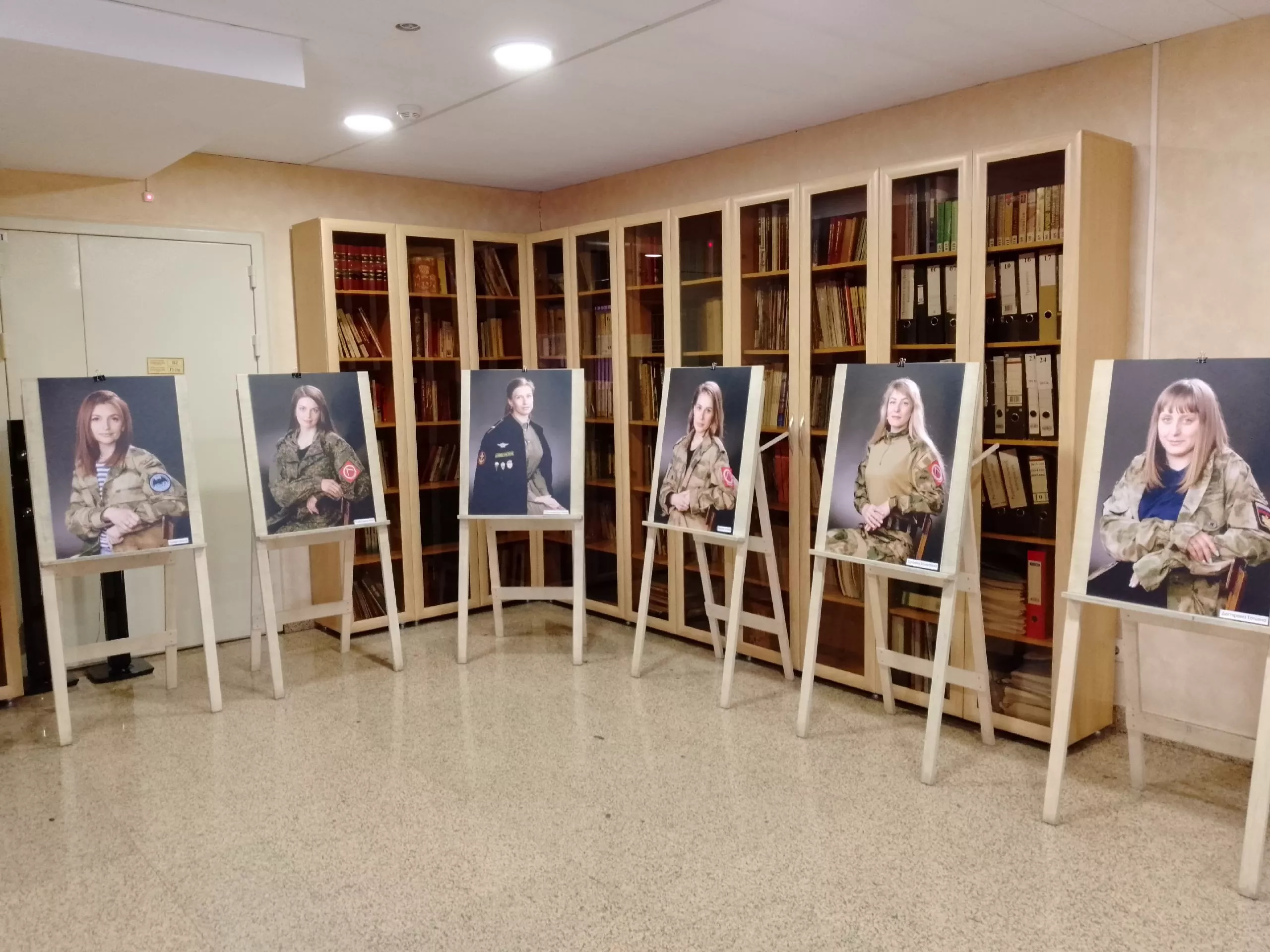 С 3 июля в Копейском Краеведческой музее работает фотовыставка «Жены героев»