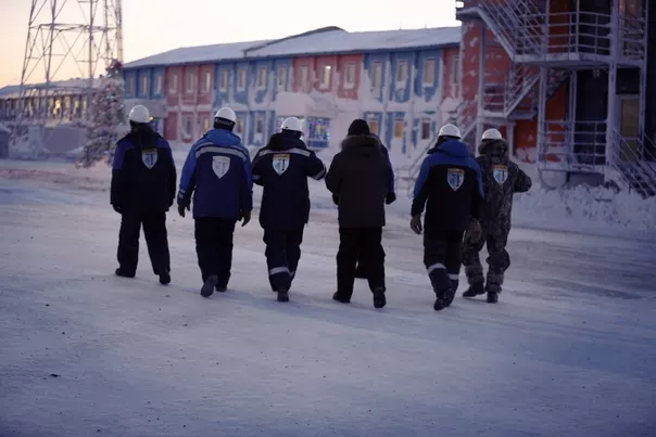 С 1 марта работодатель обязан оплачивать проезд лицам, работающим вахтовым методом, до места работы