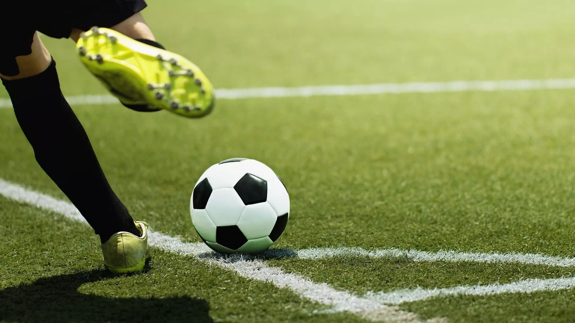 В Челябинске футболист скончался во время игры