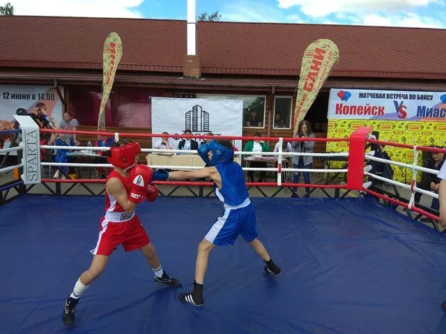 В Копейске прошла матчевая встреча встреча по боксу между спортсменами Копейска и Миасса