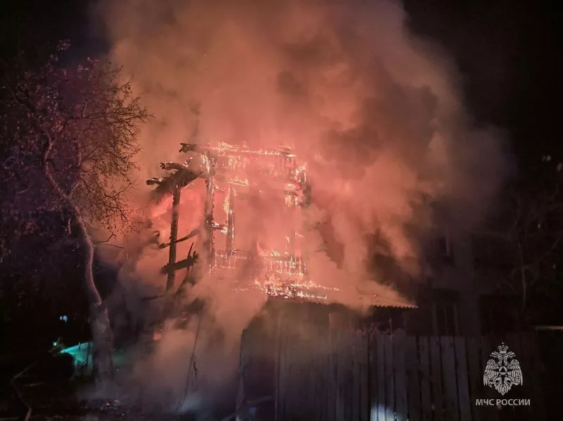 Ночью в Копейске сгорели два барака