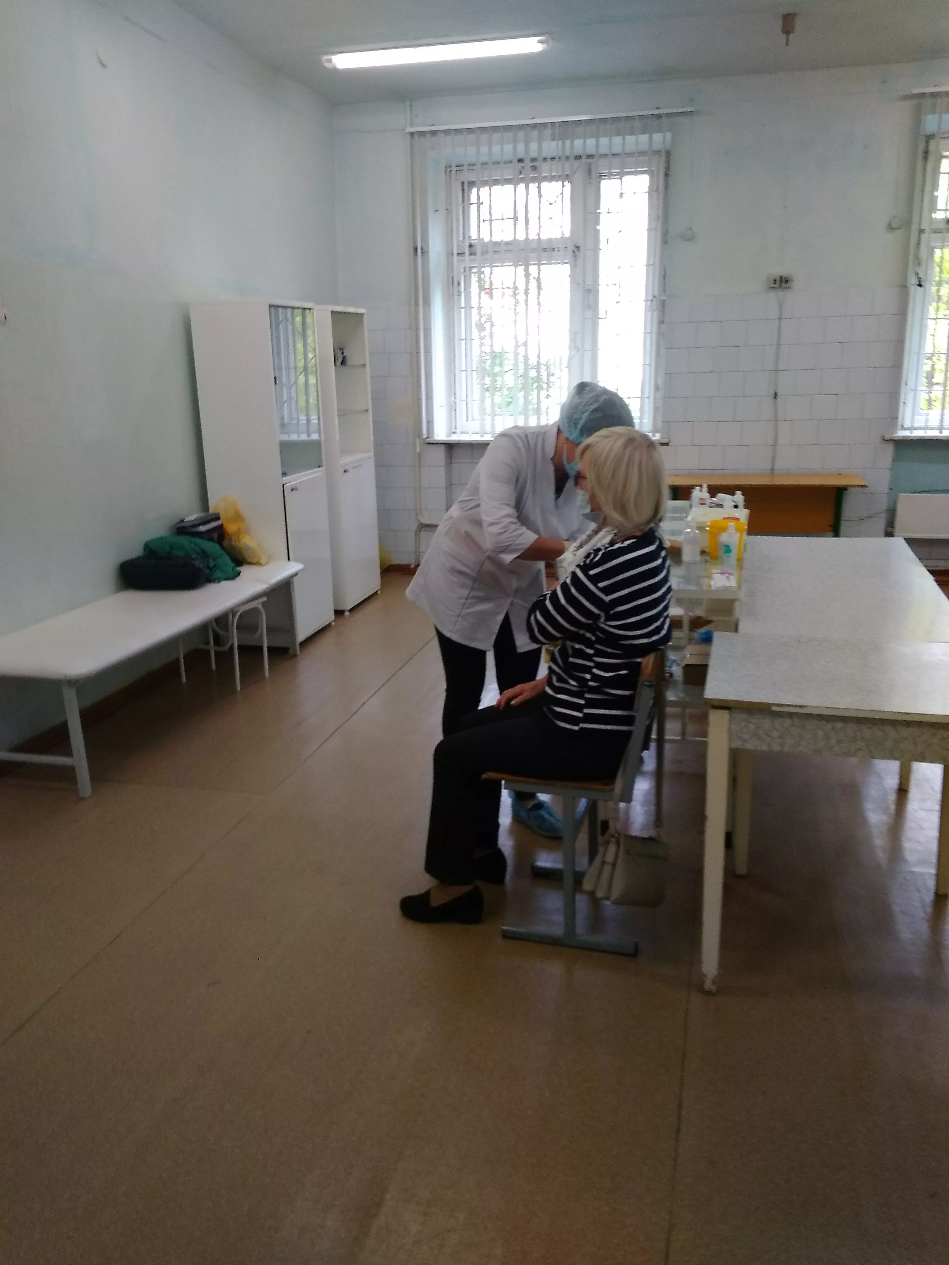 Копейчане голосуют и прививаются