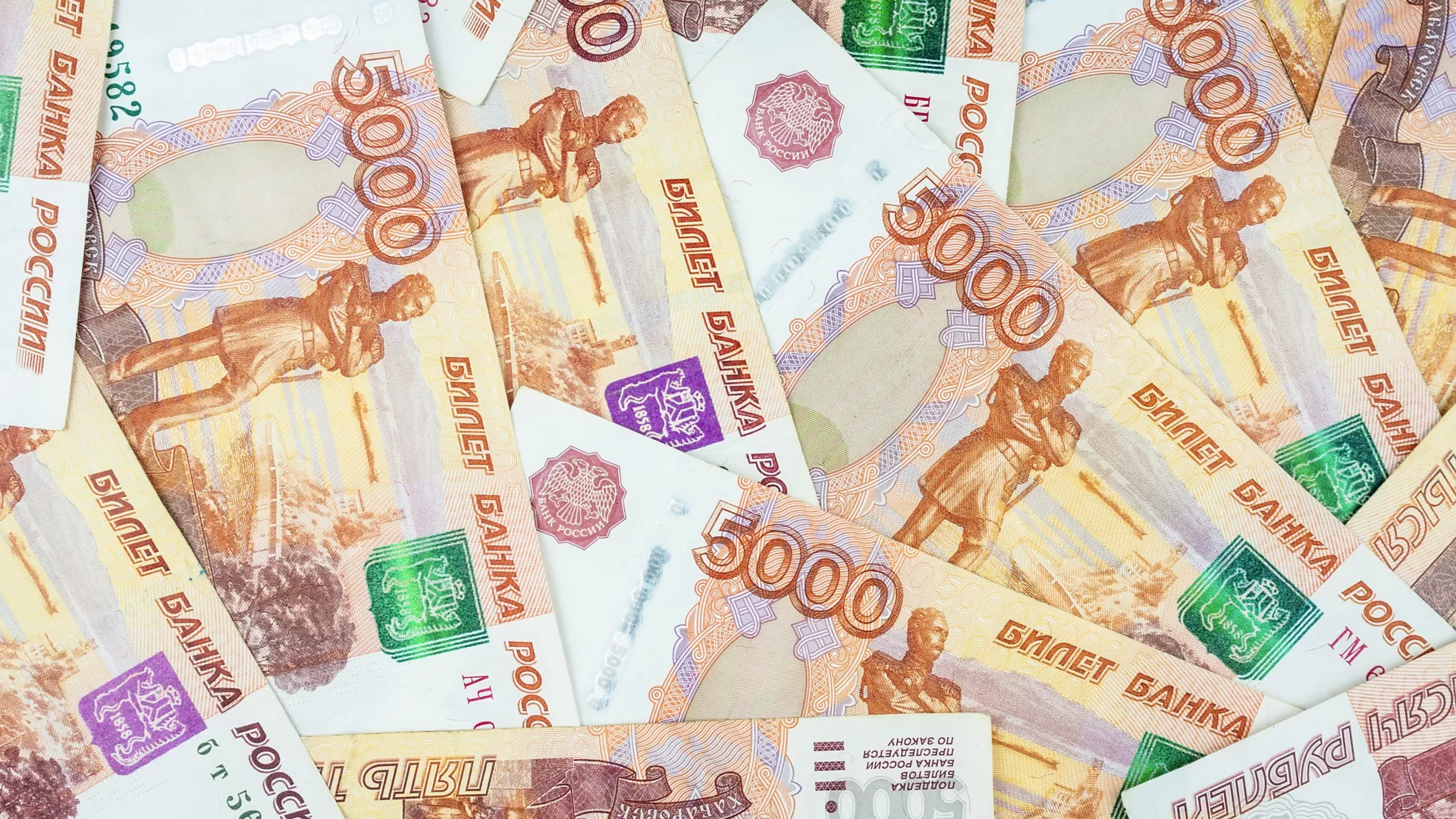 Накопить миллион: сколько времени потребуется челябинцу?