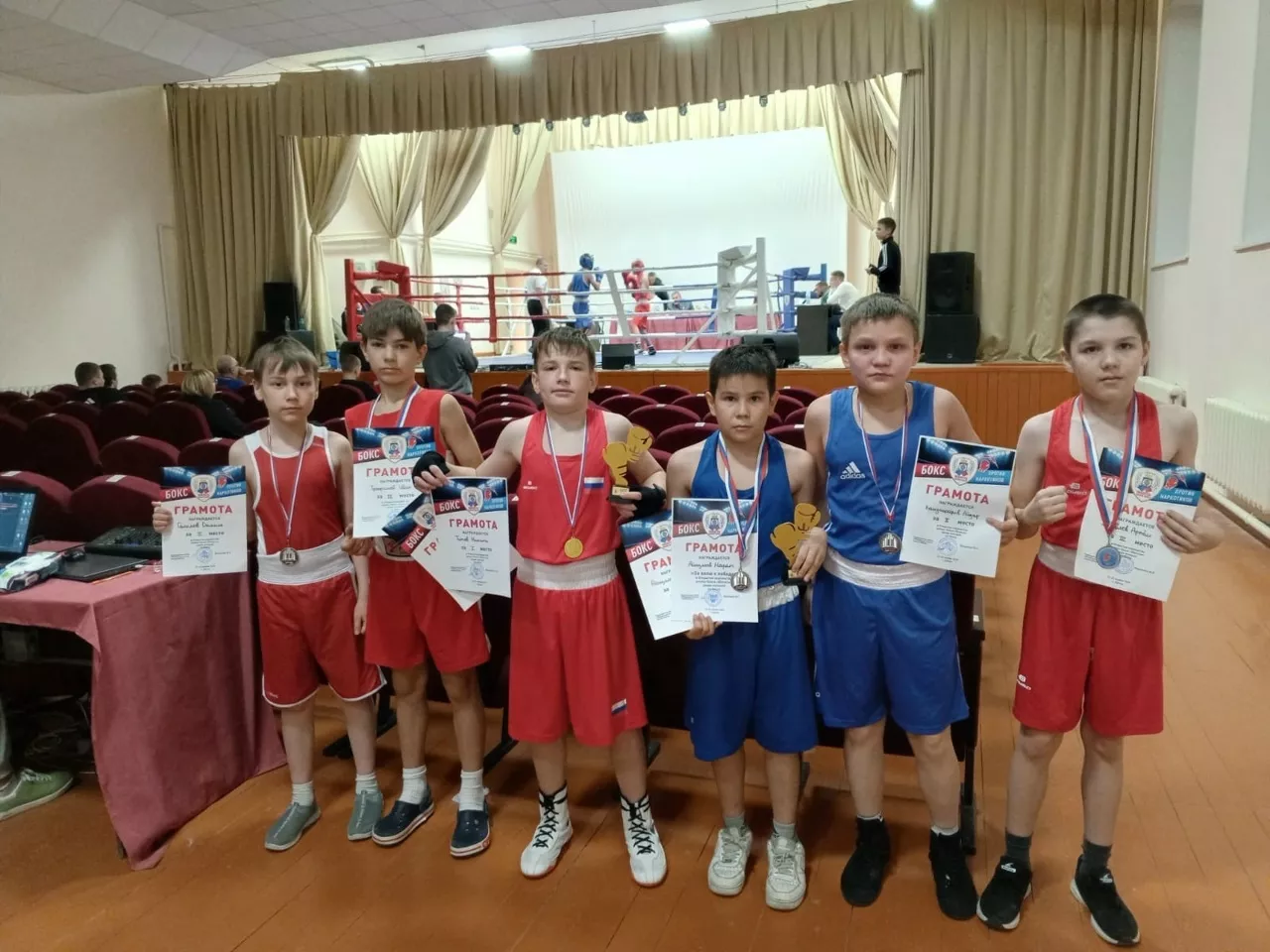 Копейские боксеры взяли медали на турнире «Бокс против наркотиков»