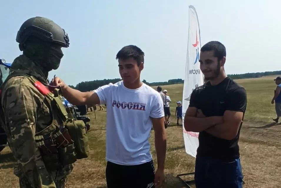 На областном Сабантуе в Аргаяшском районе развернули пункт отбора на контрактную службу