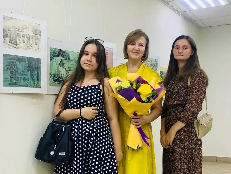 Копейские художники рассказали челябинцам о своем городе