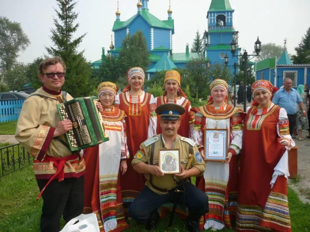 Как создавался и чем живет копейский хор  «У околицы»