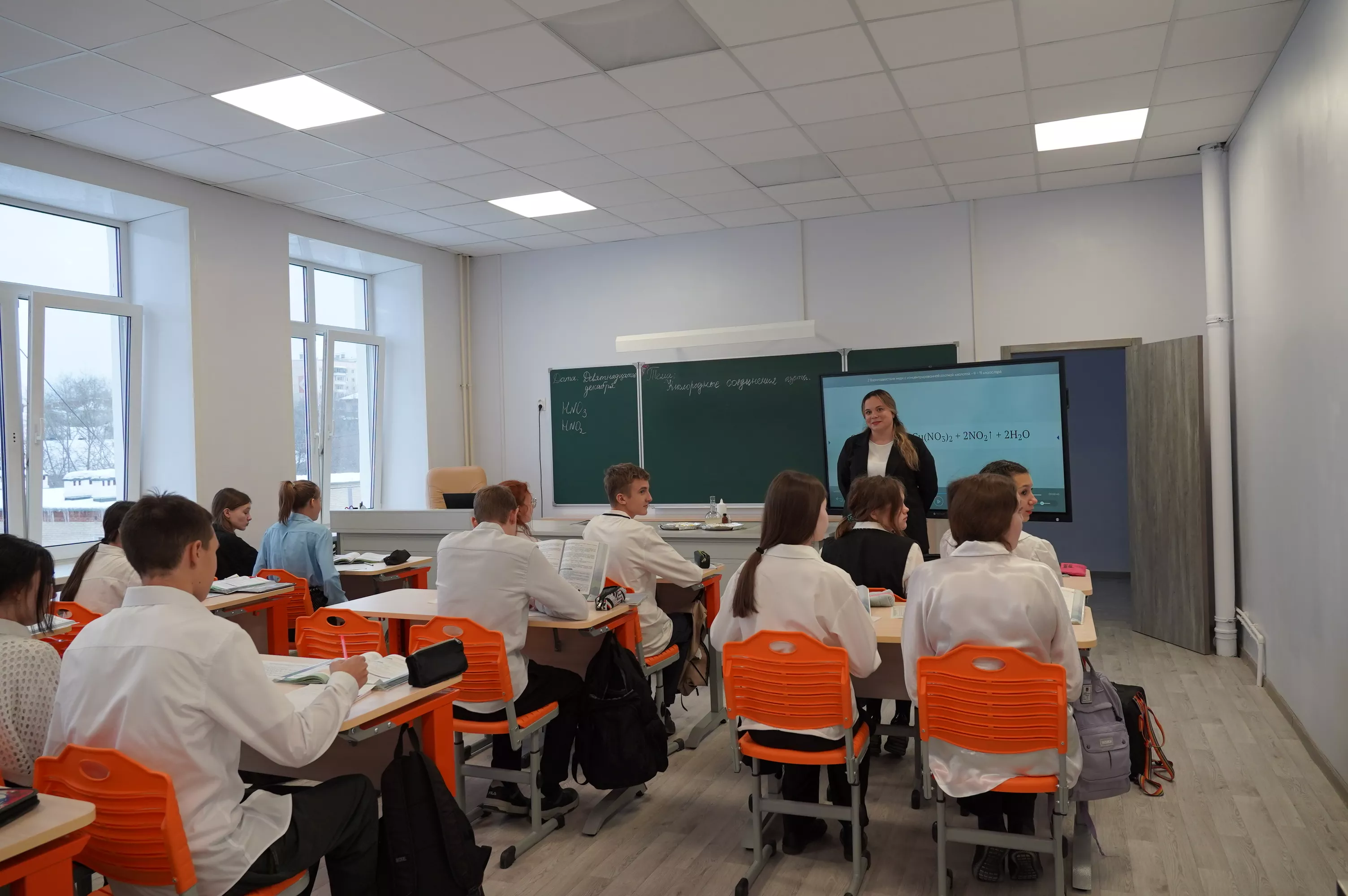 Капремонты школ, детсадов и техникумов: «Единая Россия» и Минпросвещения обсудили с регионами реализацию президентских программ