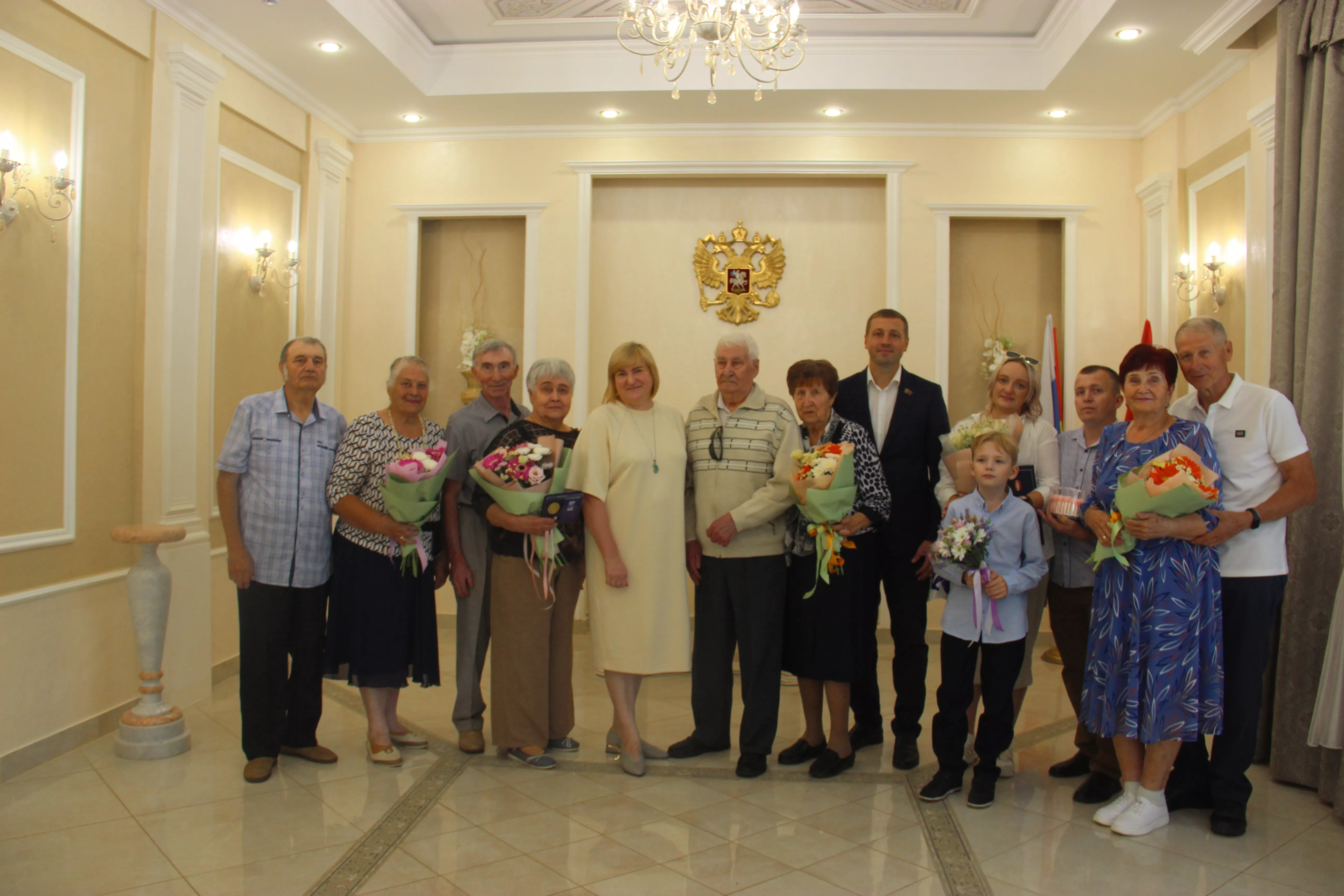 В Копейске чествовали крепкие семейные союзы