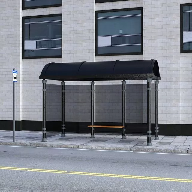 В аномальную погоду на улице в Челябинске умерла женщина