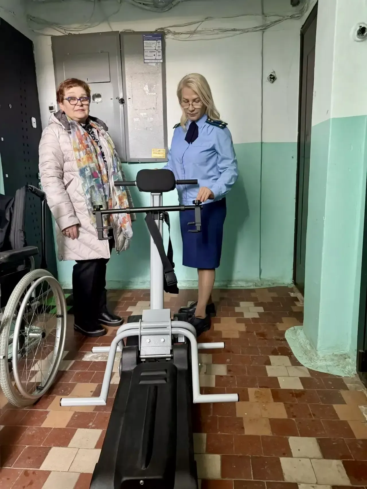 В Копейске инвалиду‑колясочнику предоставили гусеничный подъёмник после вмешательства прокуратуры