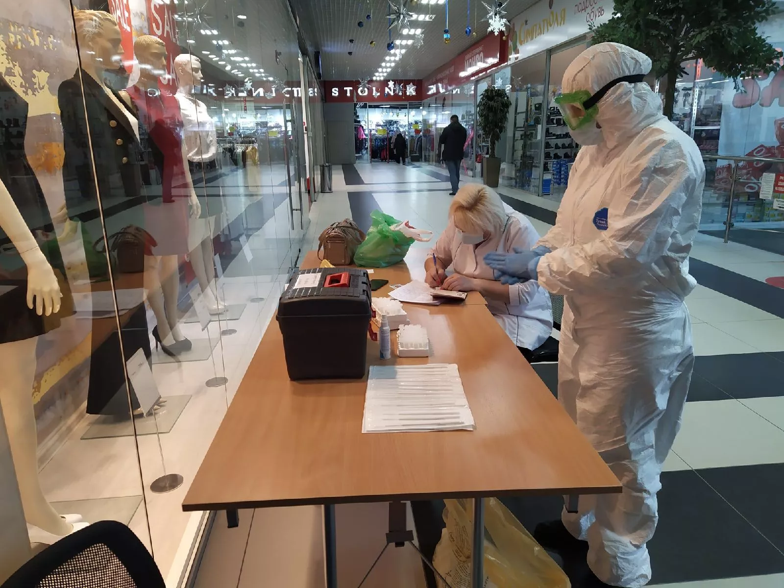 Более полутора тысяч копейчан сдали тест на ковид в праздничные дни