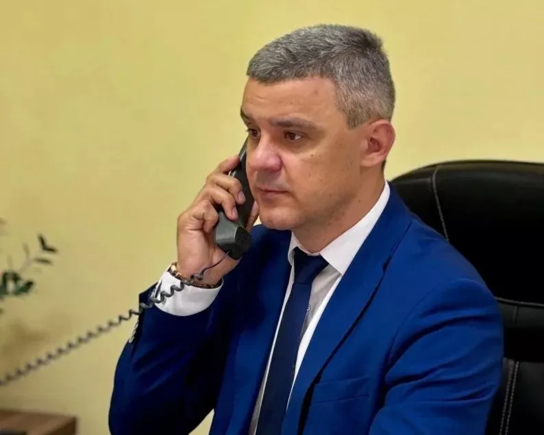 Андрей Арасланов провел прямую линию с жителями Копейска