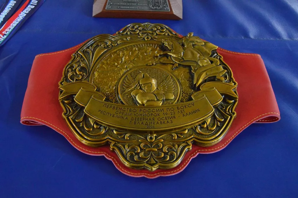 В Копейске начались открытые муниципальные соревнования по боксу  «Первая перчатка»