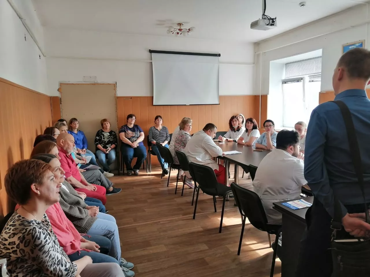 Сотрудники полиции провели профилактическую беседу с врачами горбольницы №1 