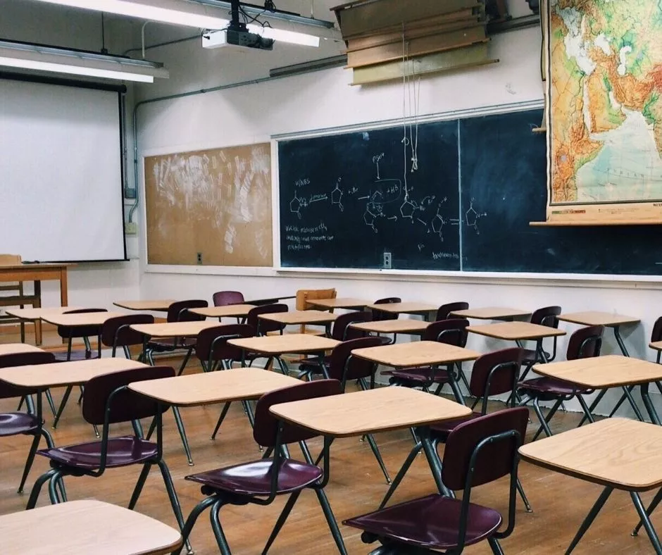 В Челябинске экстренно отменили занятия во всех школах. А в Копейске?