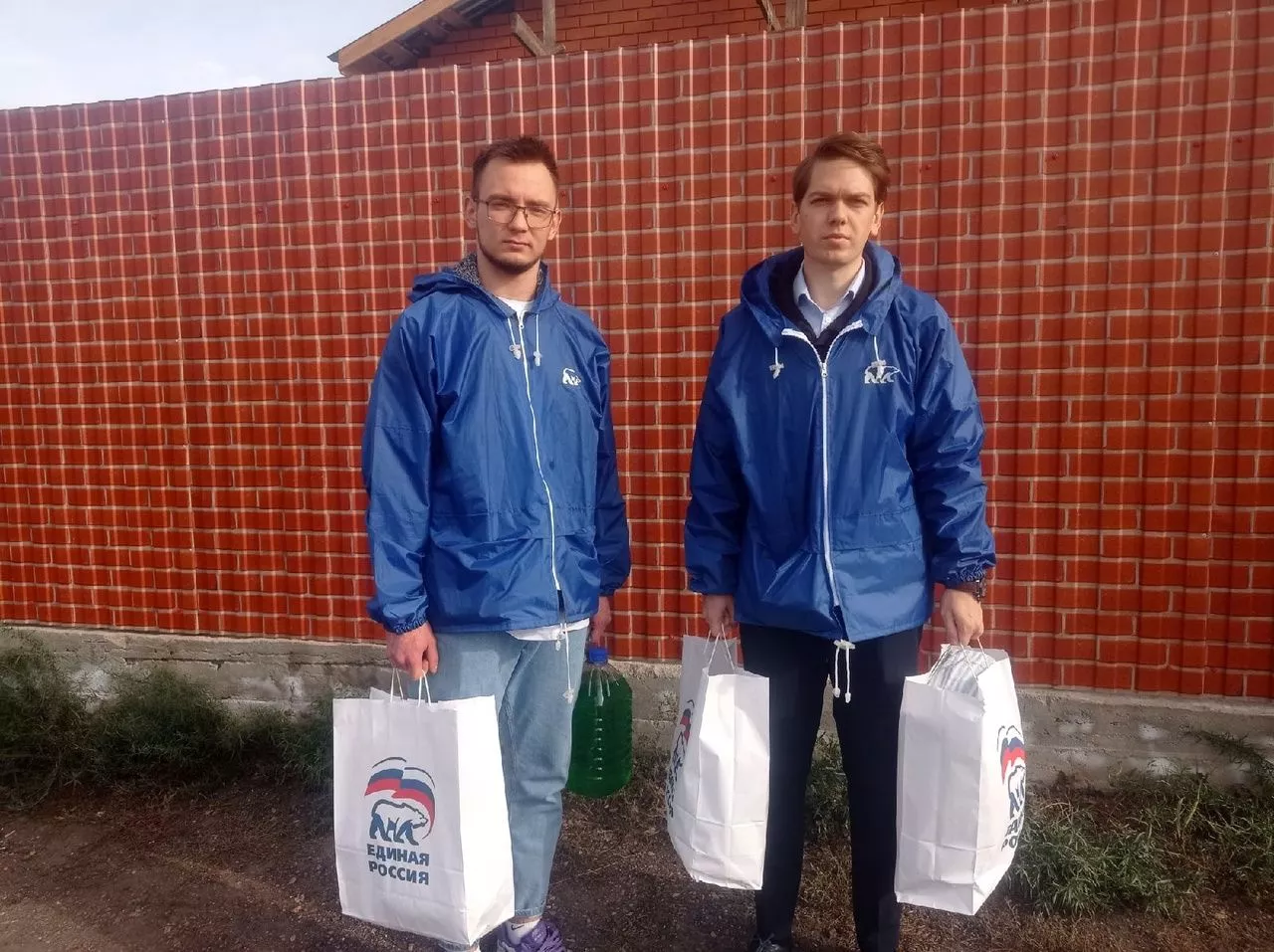 Копейчане приняли участие в эстафете добрых дел в честь дня рождения президента