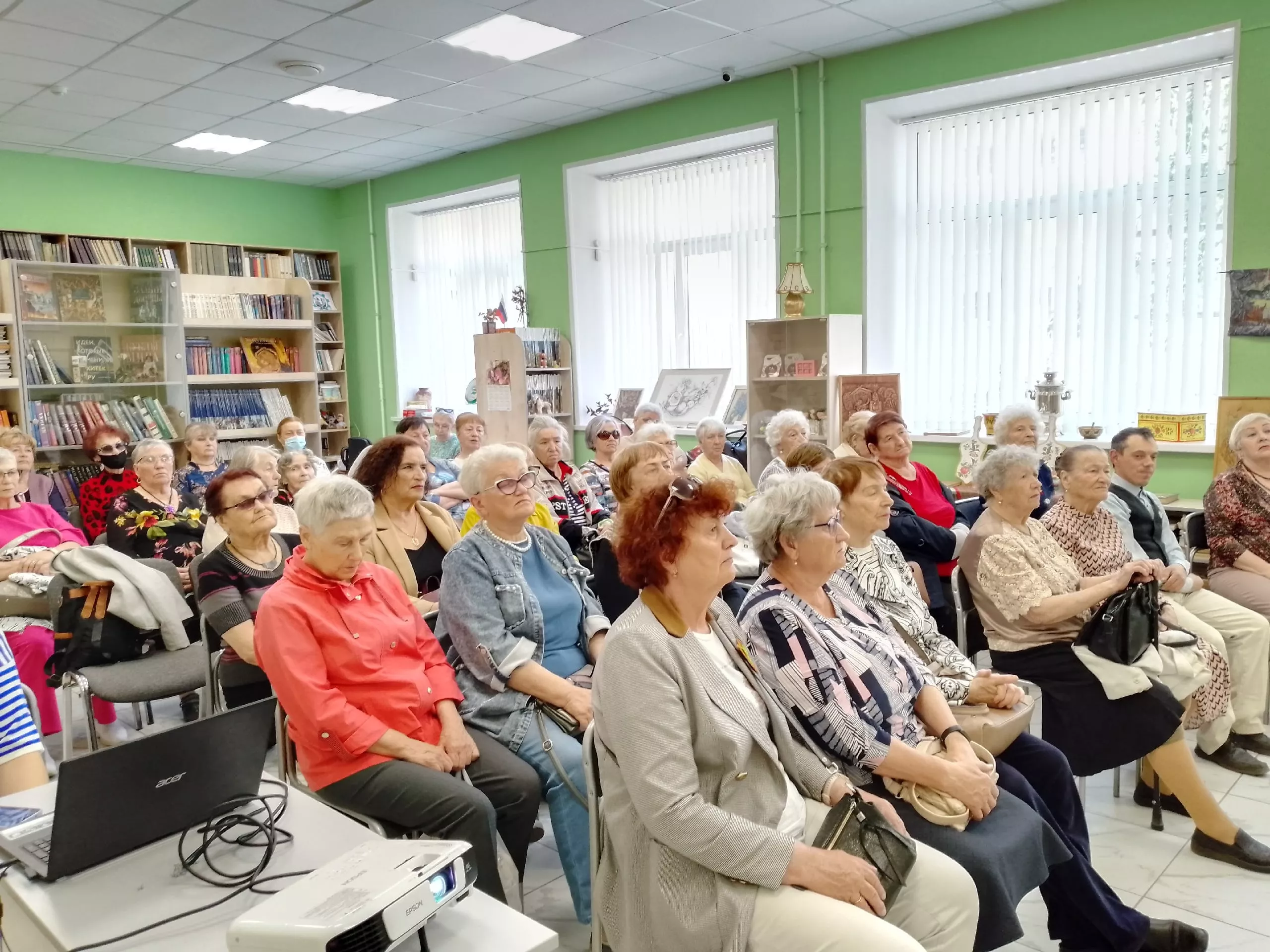 В Копейске обсудили талант и творчество Никиты Богословского в рамках литературно-музыкальной гостиной 