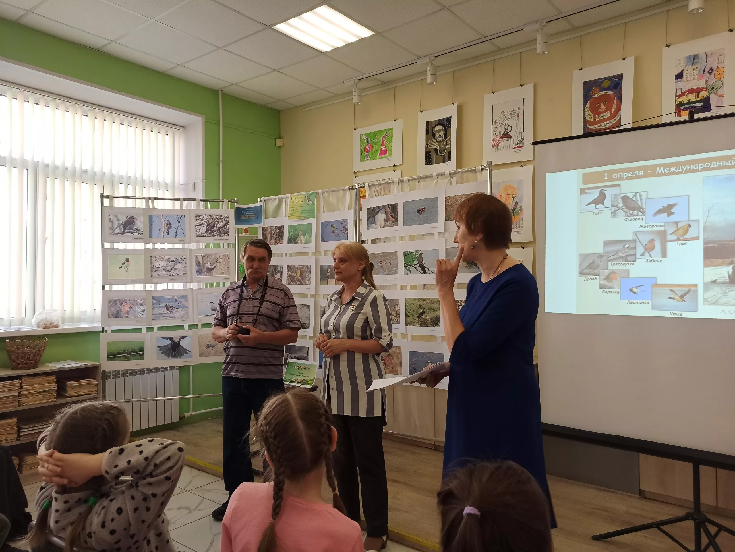 В Центральной городской библиотеке состоялось открытие фотовыставки "Птичье раздолье"