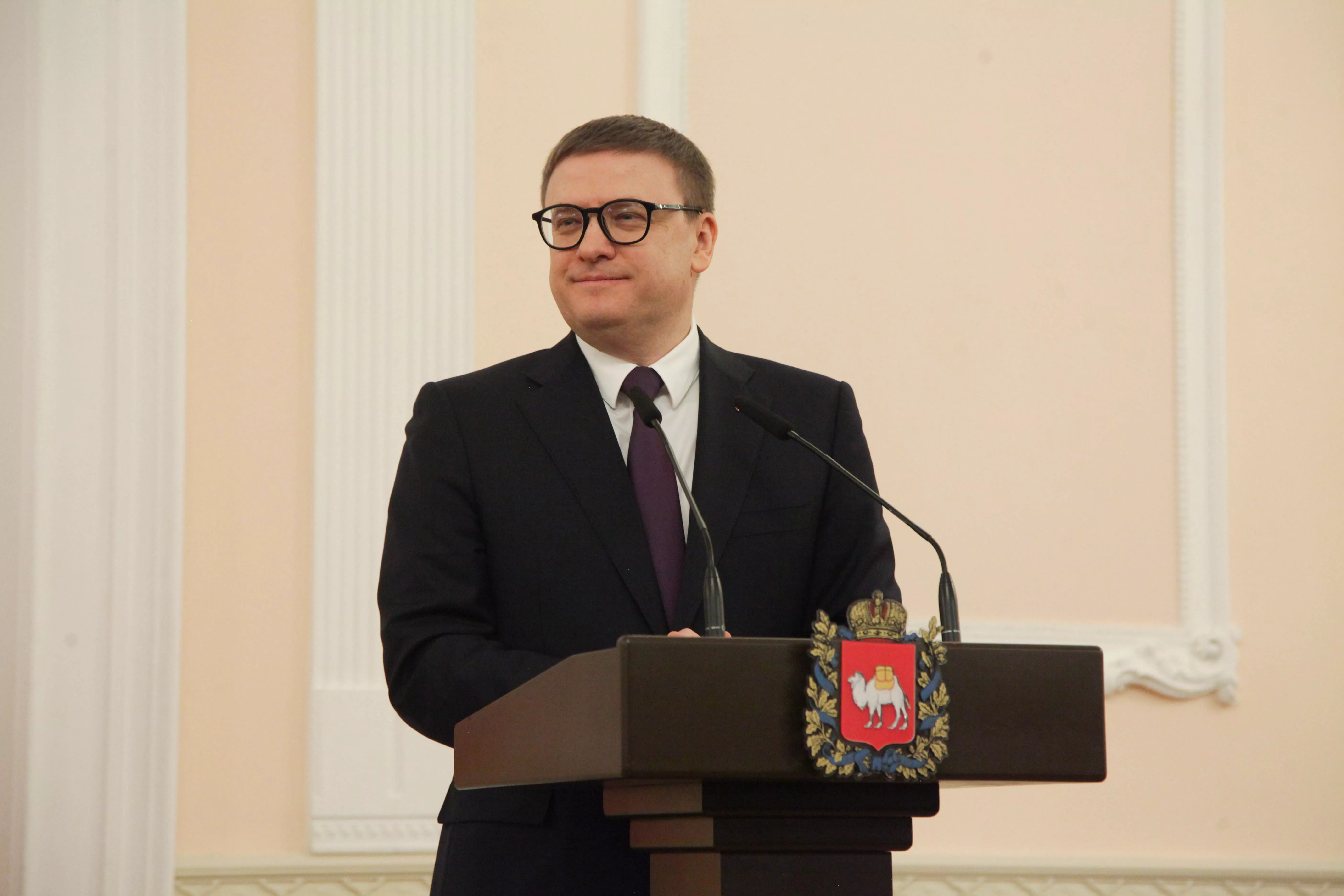 Губернатор Алексей Текслер поздравил южноуральцев с Днём строителя