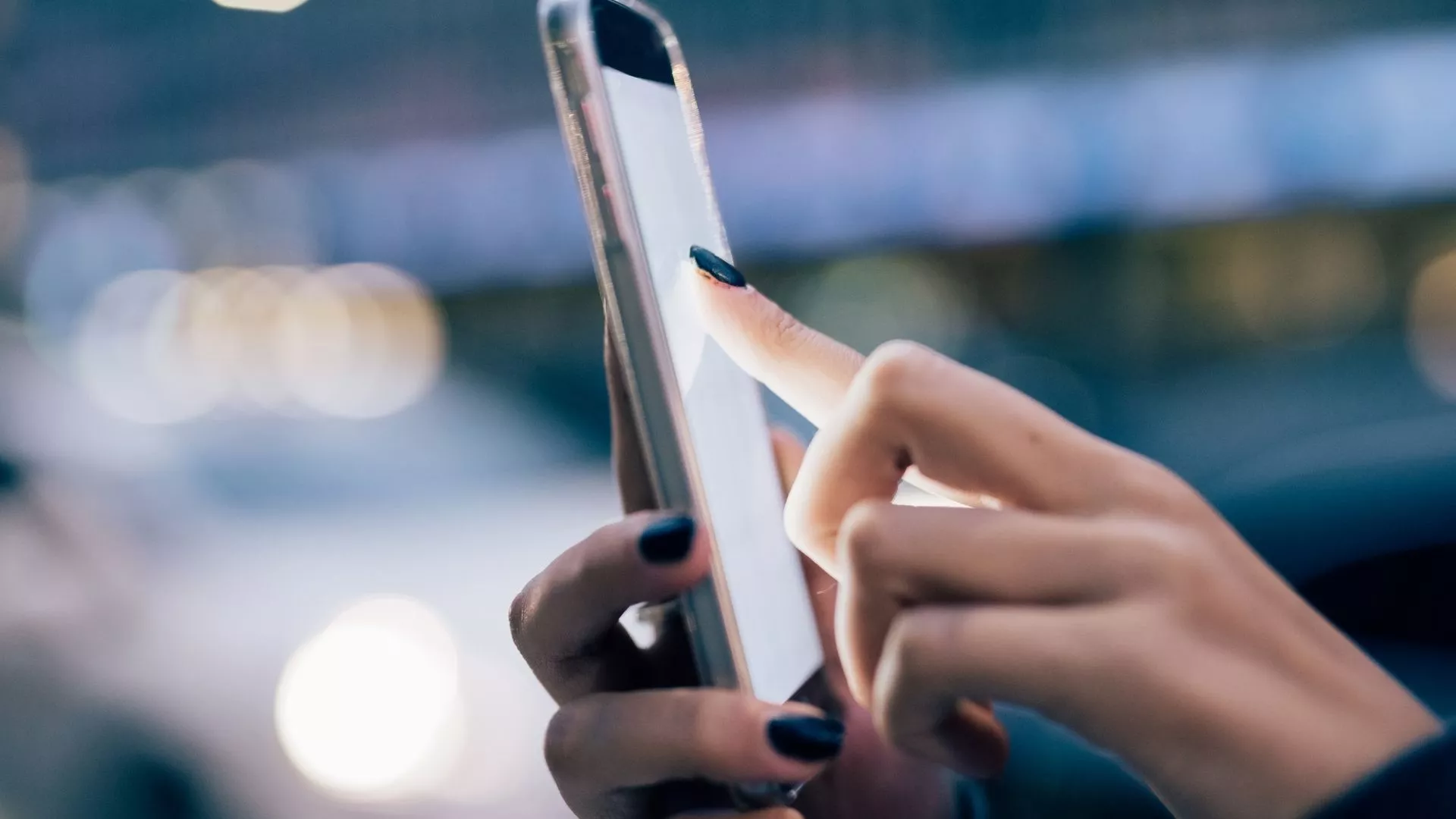 Куда звонить в случае ЧП. Публикуем номера телефонов оперативных служб и коммунальных организаций Копейска