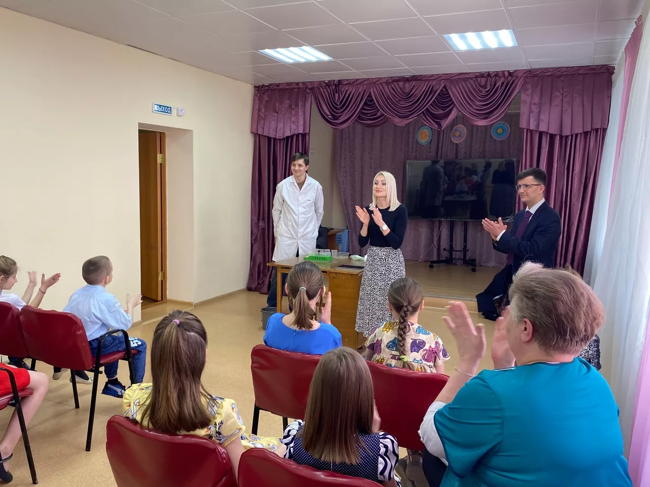 Влияние химии на здоровый образ жизни: семинар в Центре помощи детям