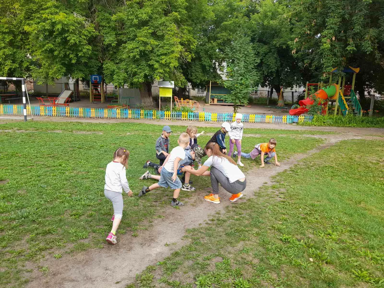 Сотрудники полиции проводят спортивные мероприятия для воспитанников детских садов