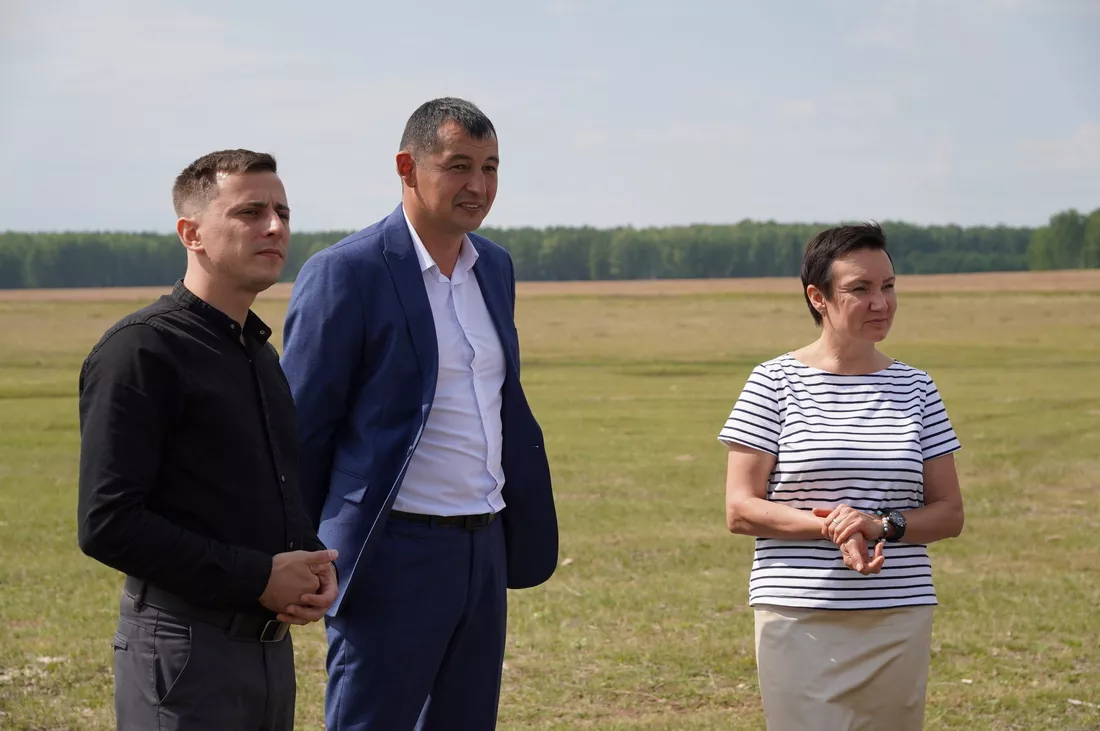 «Единая Россия» проверила качество работ по ликвидации несанкционированных свалок в Аргаяшском районе