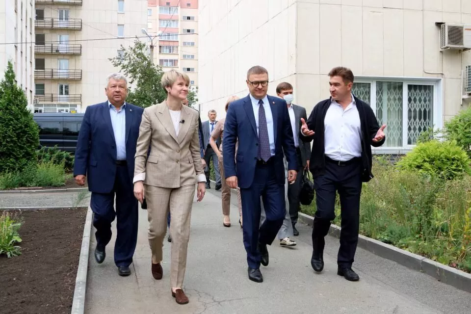 Нет бумажной волоките в образовании, медицину – под пациентский контроль и тренер в каждой школе Челябинской области: «Единая Россия» объединила народные инициативы