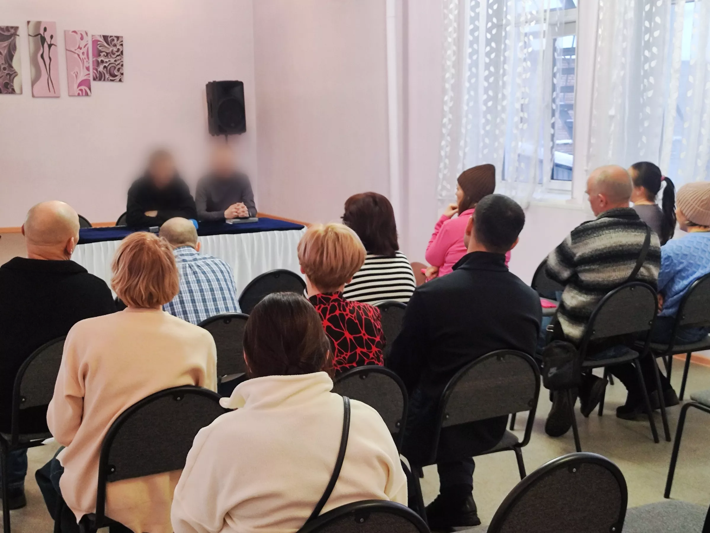 Сотрудники полиции Копейска предупредили родных участников СВО о мошенничестве в интернете