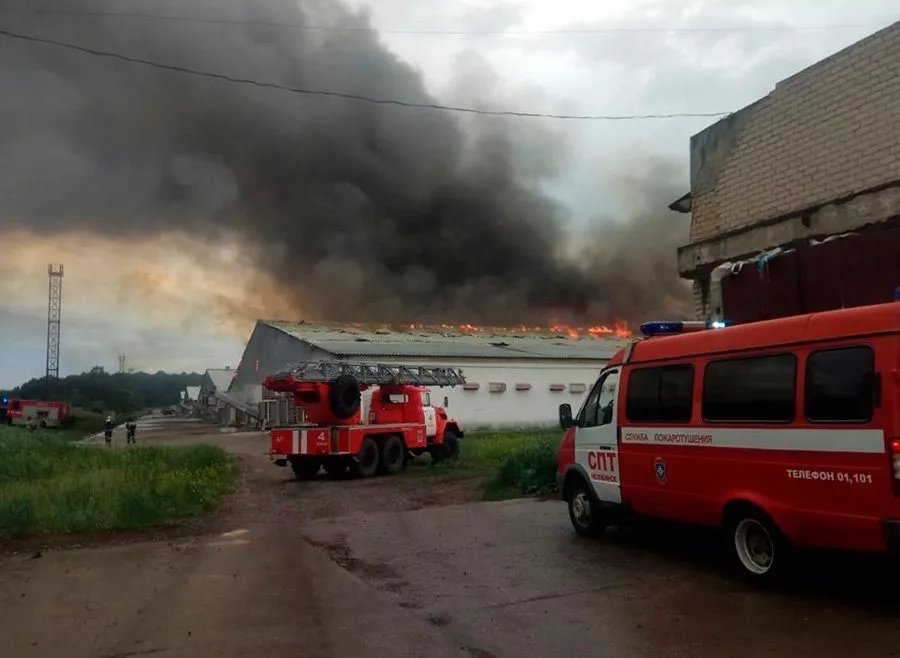Мистика: в двух городах Южного Урала одновременно загорелся «Равис»