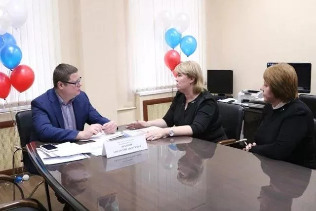 В федеральном оргкомитете предварительного голосования «Единой России» большая половина – общественники