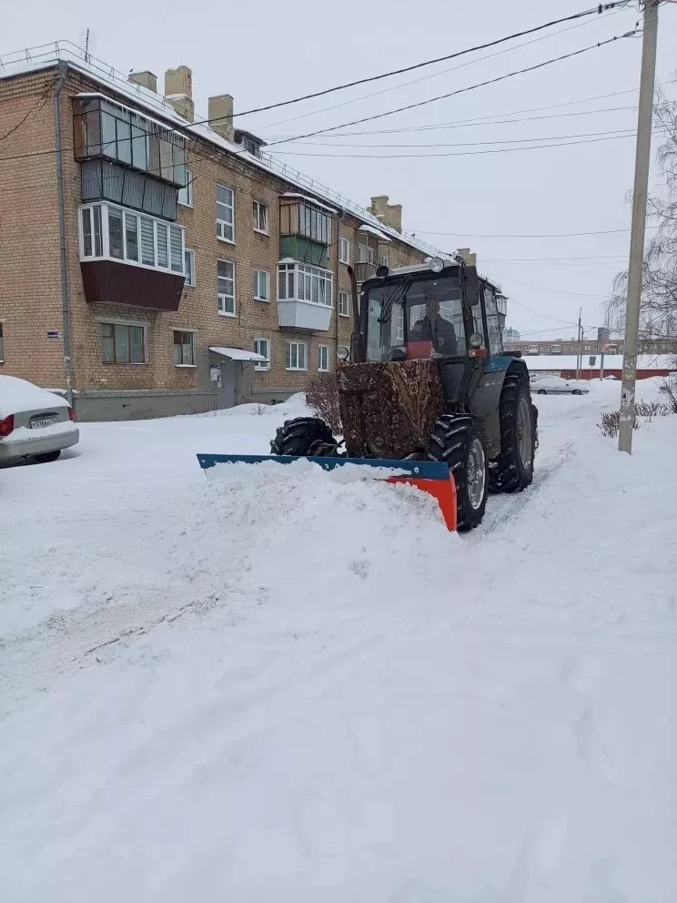 В Копейске борются с последствиями резкого таяния снега
