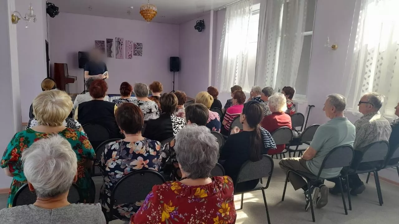 Сотрудники полиции Копейска провели встречу с пенсионерами по вопросам мошенничества