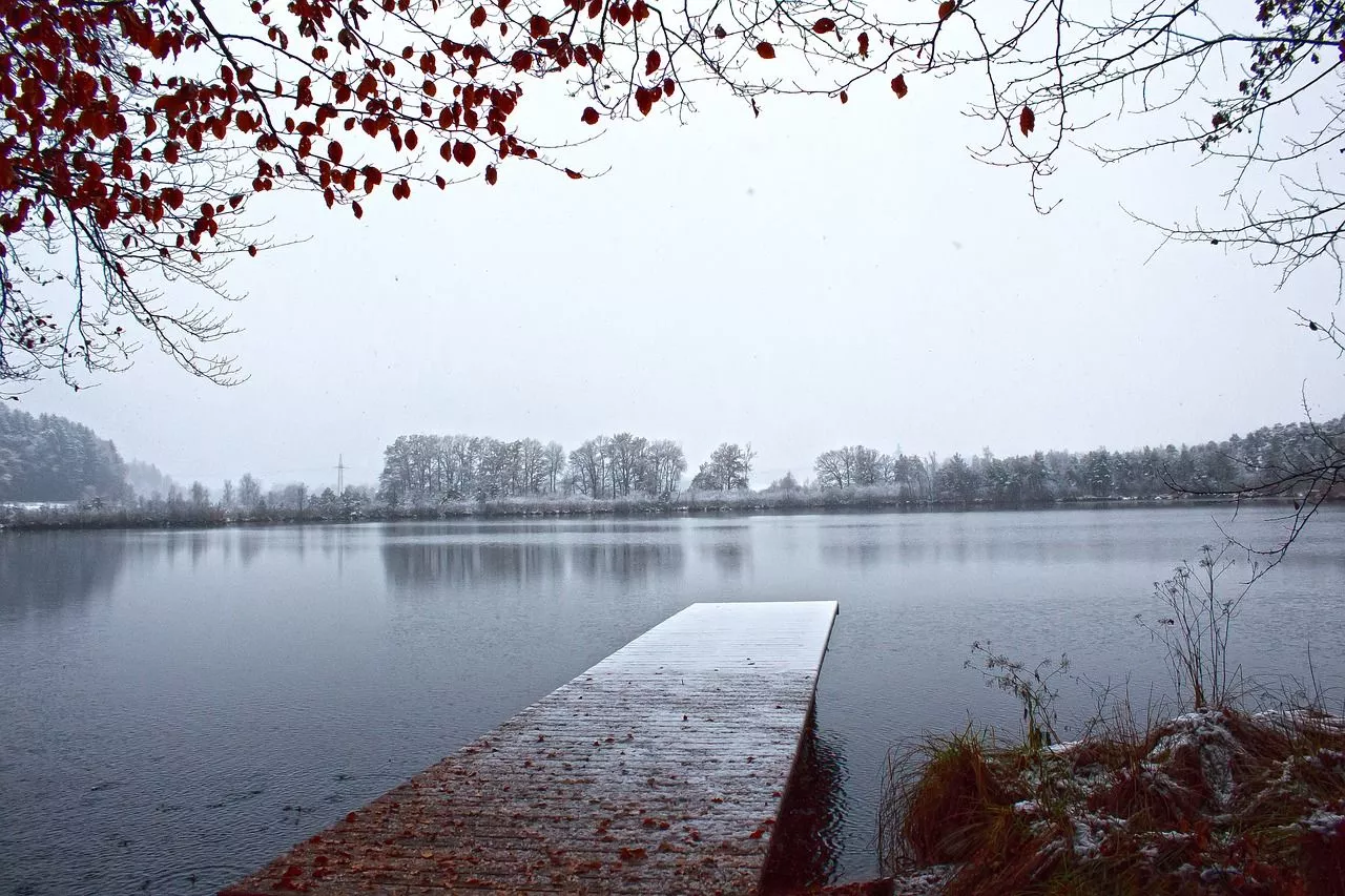 Копейчан предупредили о мокром снеге