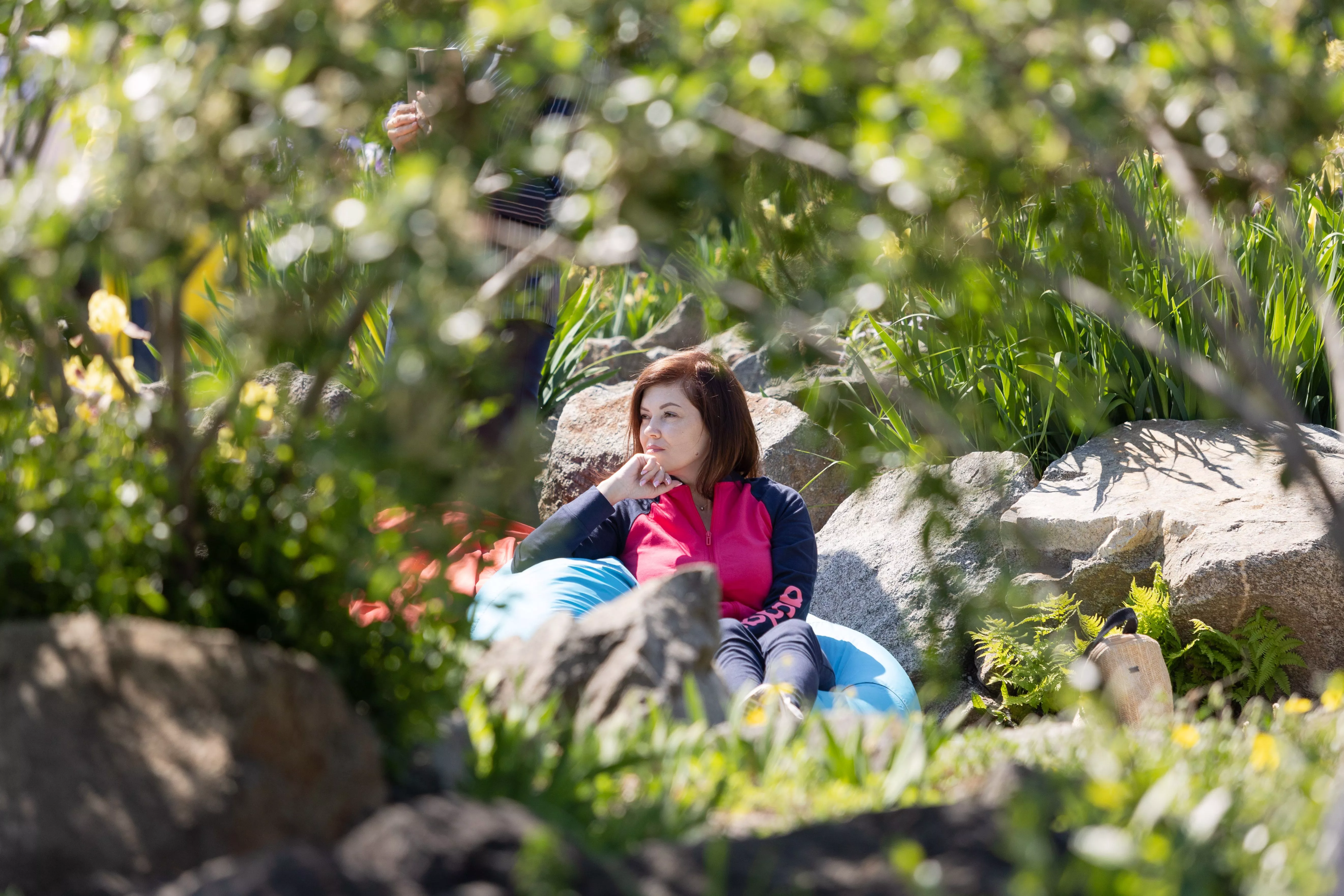 Актёры «Зеленого театра» подарили ботаническому саду ЧелГУ 600 саженцев хвойных и лиственных растений