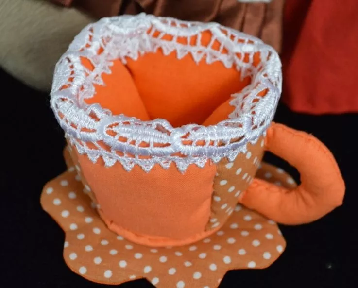 Юные мастерицы из Копейска показали мастер-класс в изготовлении ланчмата