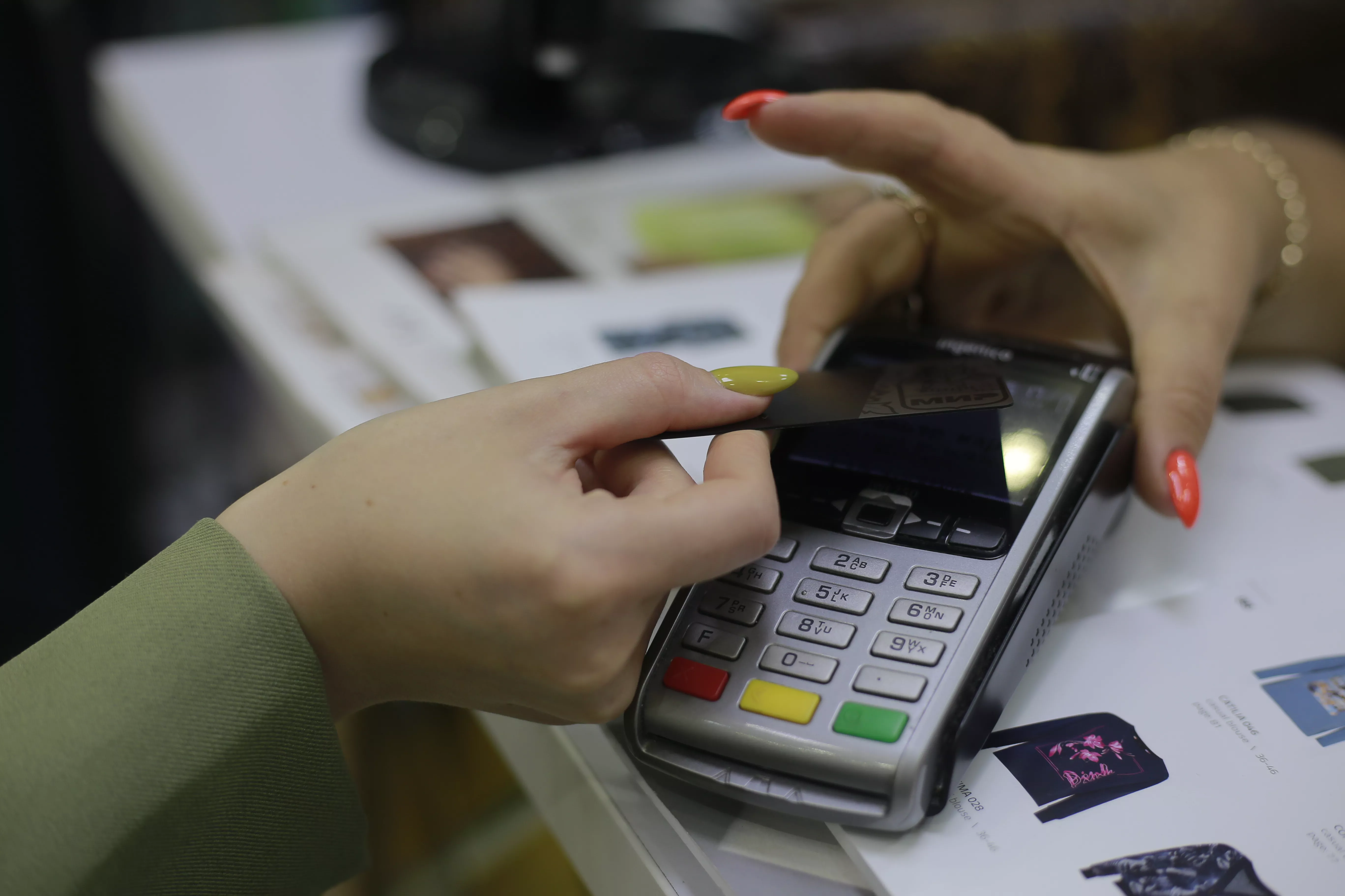 На Госуслугах запустили сервис, позволяющий установить добровольный запрет на оформление кредитов 