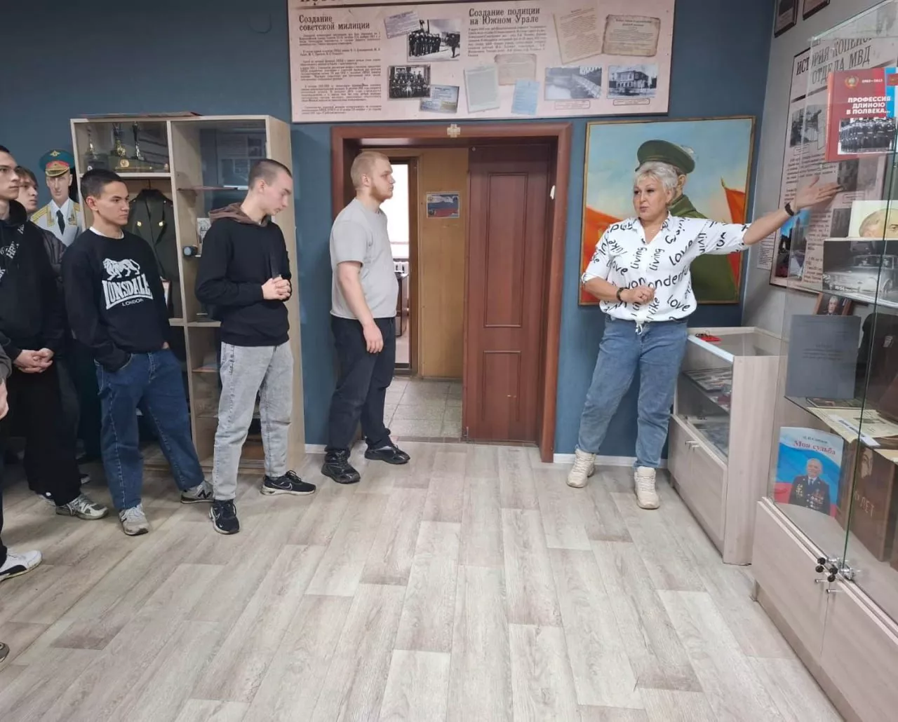 Студенты Политехнического колледжа побывали в музее копейской полиции