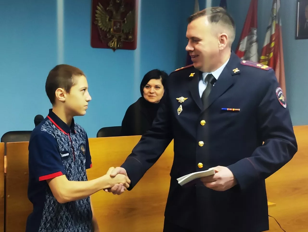 Юный боксер из Копейска получил паспорт в торжественной обстановке