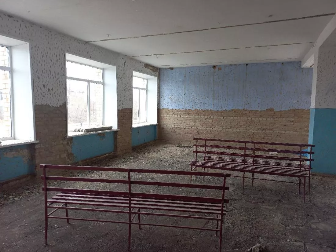 «Единая Россия» проверила ход капитального ремонта Дома культуры в селе Алексеевка Варненского района