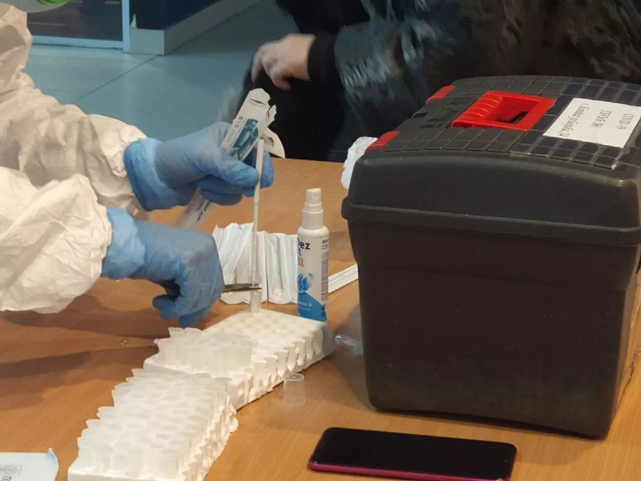 285 новых случаев коронавируса выявлено в области за сутки