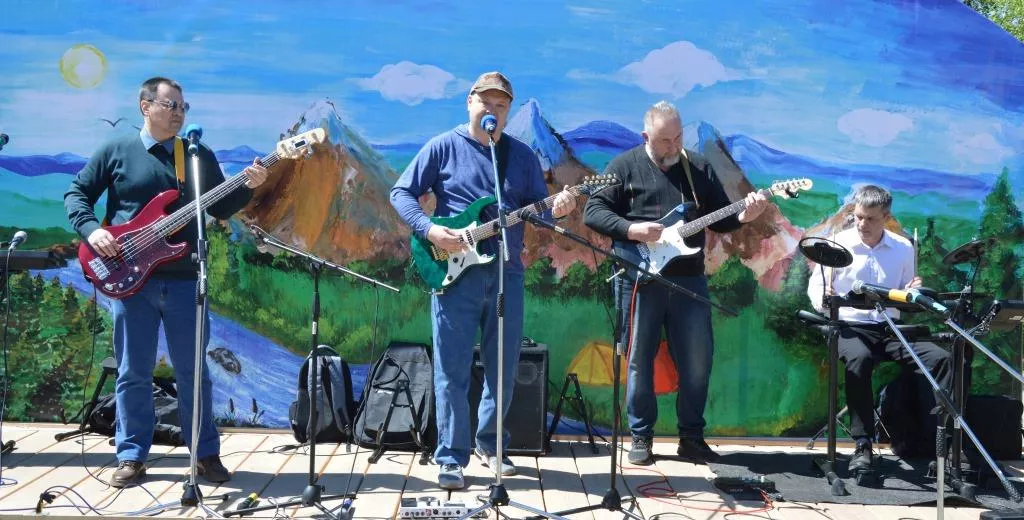 Майский звон гитары