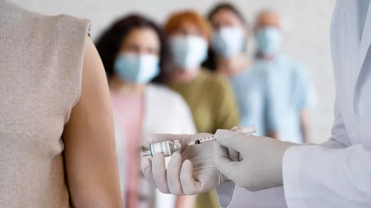 В Копейске продолжается вакцинация