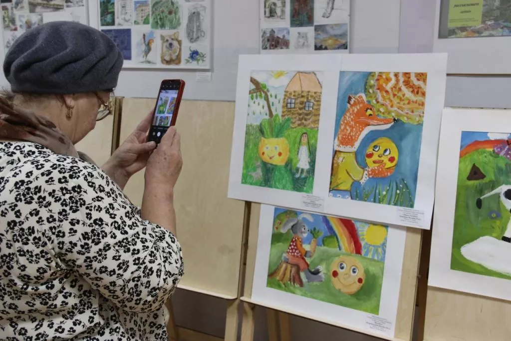 В ДШИ №2 состоялся XIII-й городской открытый традиционный конкурс-фестиваль народных традиций Урала «Мы люди разных культур»